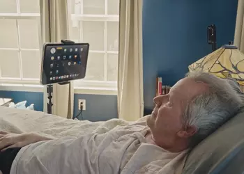 Apple показала технологию, позволяющую управлять iPad и другой техникой силой мысли (+видео)