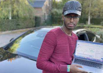 Der 19-jährige Student aus Somalia investierte 37 £ in Kryptowährung, brach die Schule und zwei Jobs ab und wurde dann Millionär