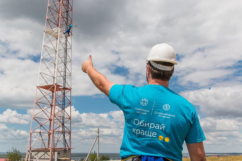 «Київстар» восстановил мобильную связь в Бородянке с помощью Starlink