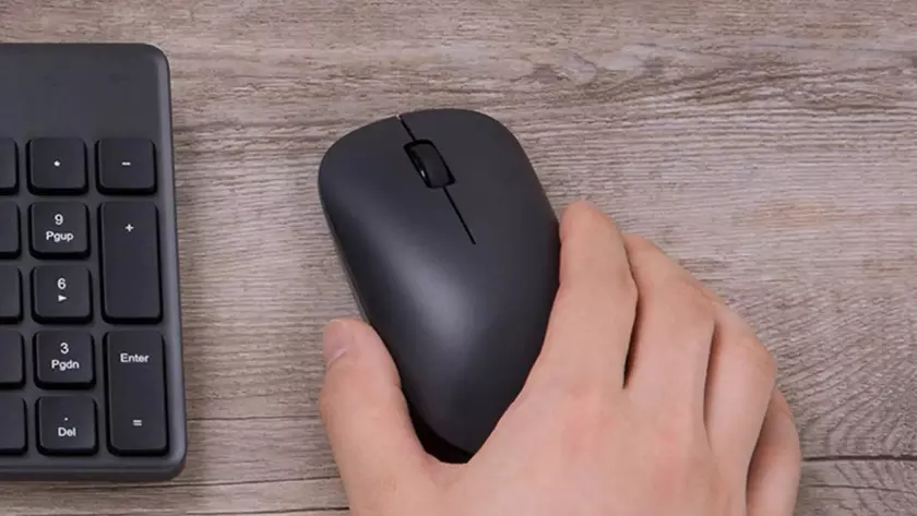 Xiaomi представила беспроводную мышь Mi Wireless Mouse Lite всего за $4