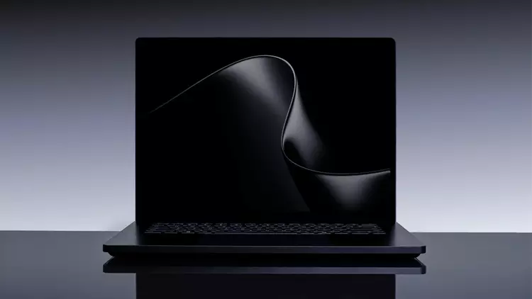 Представлен Surface Laptop Ultra — премиальный ноутбук от Microsoft с новейшим Arm-чипом RTX Spark и miniLED-экраном
