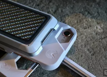 MWC 2018: чехол-трансформер делает iPhone и Galaxy модульными