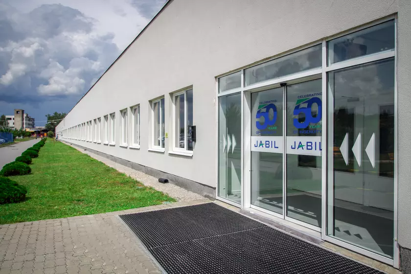 Jabil в Ужгороде своими глазами: как украинский завод стал американской мечтой