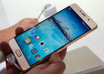 IFA 2016: "батарейкофон" Lenovo P2 и металлическая линейка K6 своими глазами