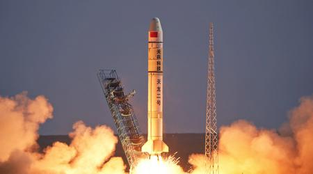 La Cina lancia il primo razzo privato a combustibile liquido Tianlong-2 per competere con il Falcon 9