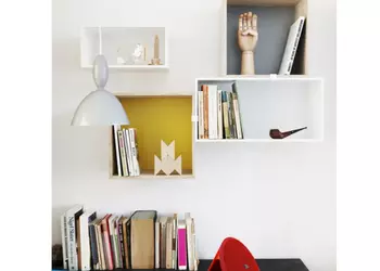 Коническая портативная колонка JBL Spark с возможностью подвешивания