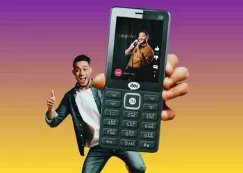 A button phone with AI is no longer a fad: Chinese company unveils Super Guru 4G Max