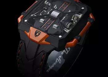 Суперчасы Avenger Vertical по мотивам суперкара Lamborghini Aventador