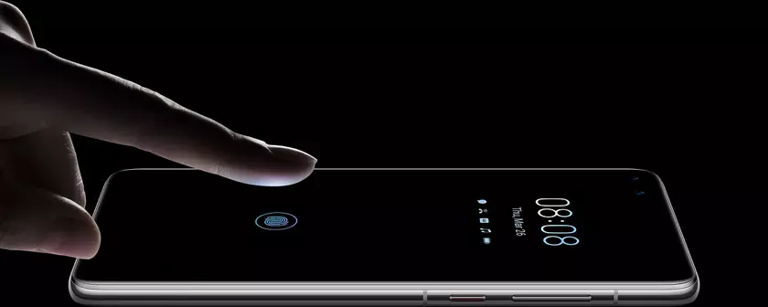 Huawei готовит смартфон с подэкранной камерой и сканером отпечатков пальцев на весь дисплей