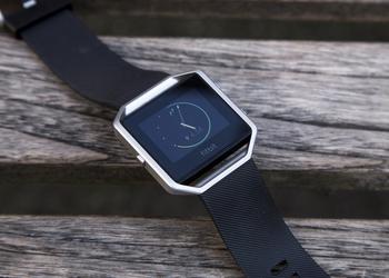 The first pictures of the new smart-clock Fitbit