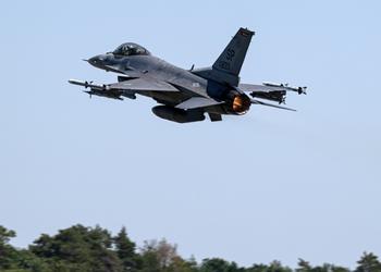 ВВС США отправили в Польшу истребители четвёртого поколения F-16 Fighting Falcon вместо F-15E Strike Eagle