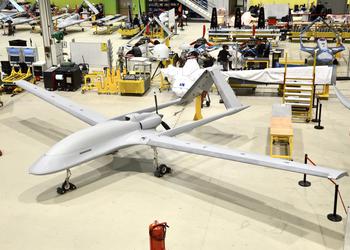 Baykar Makina unveils Bayraktar TB3 prototype: a new Turkish strike UAV with folding wings and flight time of up to 50 hours