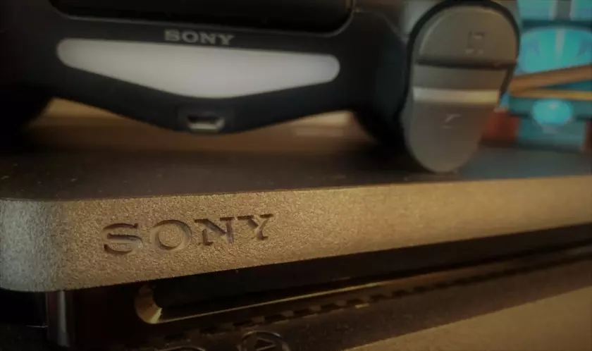 Пользователи PlayStation 4 получают сообщение, которое «замораживает» консоль