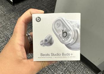 Les Beats Studio Buds+ repérés chez Best Buy : design transparent, ANC amélioré et jusqu'à 36 heures d'autonomie.