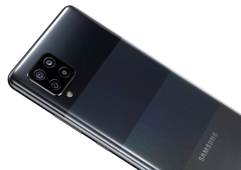 Samsung Galaxy A42 5G на официальных рендерах в трех расцветках