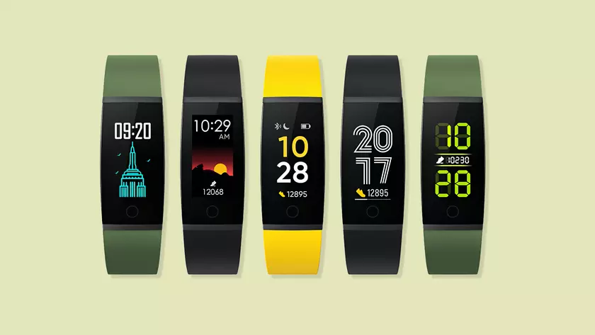 Realme Band получил первое обновление: добавили информацию о погоде, функцию Find my phone и многое другое