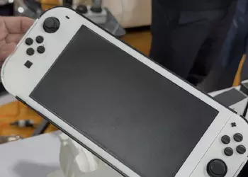 Презентацию Switch 2 уже можно не проводить: партнер Nintendo представил подробный макет новой консоли и начал рекламировать аксессуары к ней