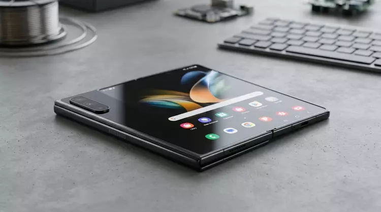 Samsung Galaxy Z Fold8 Wide : ...