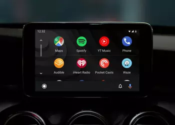 Бета-версия Android Auto получила поддержку Android-игр в полноэкранный режим
