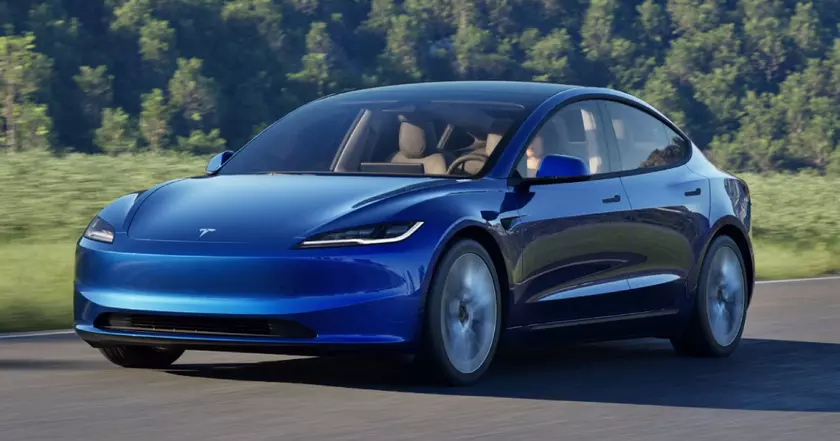 Exploring the Tesla Model 3: A Revolution in Electric Driving