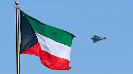 Kuwait har mottatt fire europeiske kampfly av typen Eurofighter Typhoon i henhold til en kontrakt verdt 9 milliarder dollar.