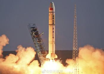 China ha lanzado el primer cohete del mundo propulsado por combustible líquido derivado del carbón y no del petróleo.