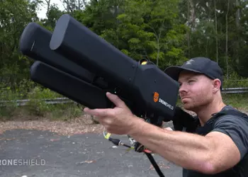 Пушка DroneGun обезвредит дронов на расстоянии 2 км