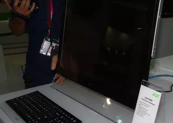 Acer Aspire 5600U: 23-дюймовый моноблок на Windows 8 с сенсорным экраном