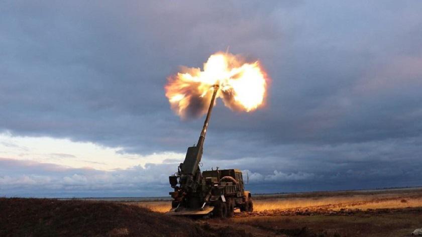 Die verbesserte ukrainische Haubitze 2S22 Poktana kann US-Präzisionsgeschosse vom Typ M982 Excalibur abfeuern.
