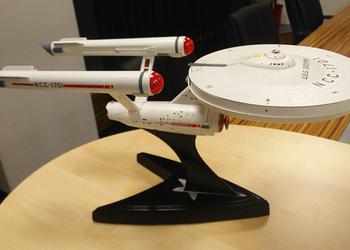 Wi-Fi роутер в виде USS Enterprise из Star Trek (видео)