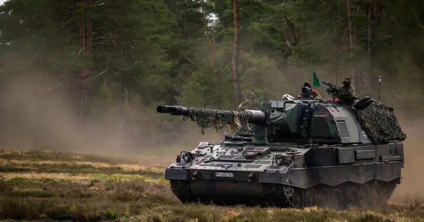 Германия передаст Украине дополнительную партию РСЗО MARS II и САУ PzH 2000 до конца 2022 года