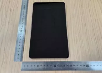 В сети появились первые реальные фото бюджетного планшета Samsung Galaxy A11