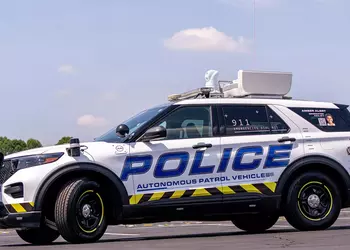 Робокоп на минималках: в Майами тестируется первый автономный полицейский патрульный автомобиль — PUG