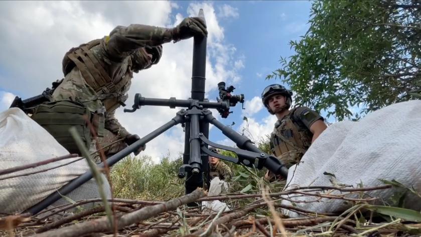 ВСУ стреляют по позициям противника с американских миномётов M224 Mortar (видео)