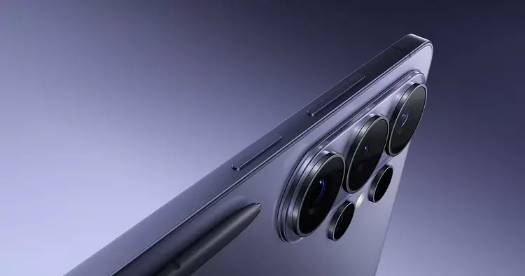 Прочность титана и теплопроводность алюминия: Samsung работает над инновационным материалом для флагманских смартфонов