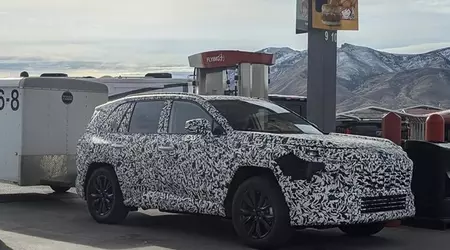 З'явилася перша фотографія Toyota RAV4 2026 року