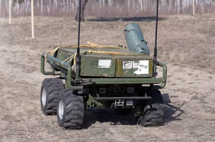 Инновационный Наземный Дрон D-21: Технологический Прорыв