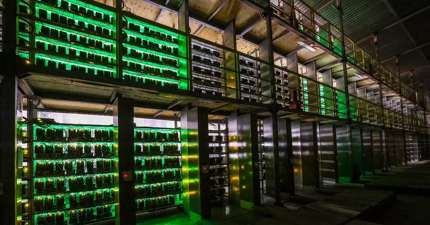 Майнеры начали продавать оборудование для добычи криптовалюты со скидкой более 75%, чтобы закрыть кредиты