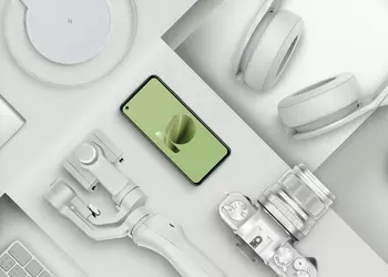 Дисплей на 5.9″, чип Snapdragon 8 Gen 2 и беспроводная зарядка: ASUS тизерит особенности Zenfone 10