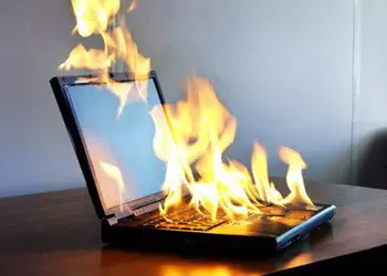 НР отзывает «легковоспламеняющиеся» аккумуляторы для ноутбуков