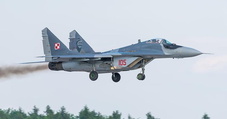 Polen darf 14 weitere MiG-29-Kampfflugzeuge an ...