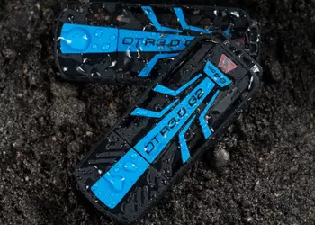 Kingston выпустила защищенную флешку DataTraveler R3.0 G2 и кардридер MobileLite G4