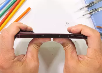 Не сломался, не сгорел, но поцарапался: JerryRigEverything проверил на прочность iPhone 18 Pro