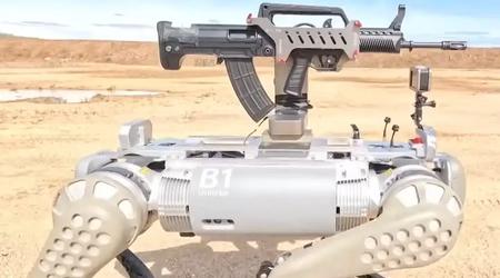 Kina presenterer en robothund med maskingevær på ryggen