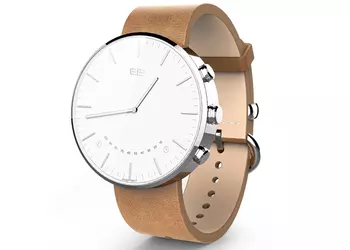 "Классические" часы Elephone W2 со смарт-функциями и швейцарским механизмом