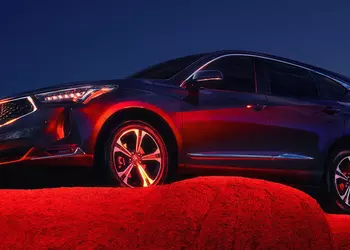 Acura slows transition to EV: hybrids are making a comeback