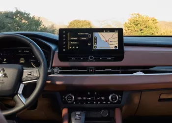 Mitsubishi и AT&T договорились о внедрении 5G в автомобилях