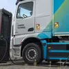 Image preview of Mercedes-Benz truck