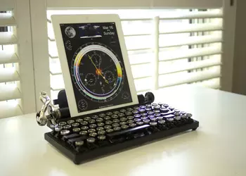 Превращаем планшет в печатную машинку: Bluetooth-клавиатура Qwerkywriter в ретро-стиле