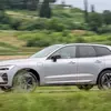 Превью изображения Volvo XC60 2025 года, вид на салон